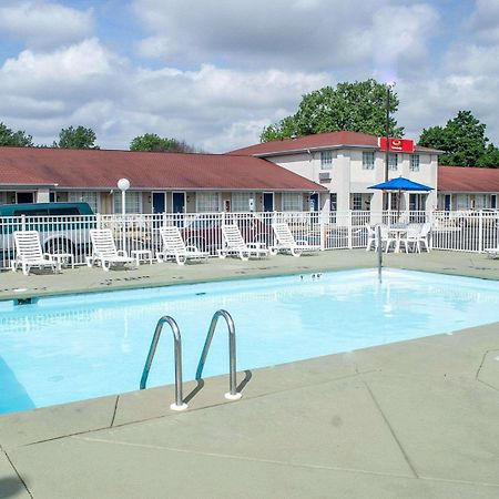 Econo Lodge Inn&Suites South Sandusky Esterno foto