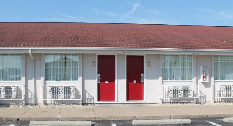 Econo Lodge Inn&Suites South Sandusky Esterno foto