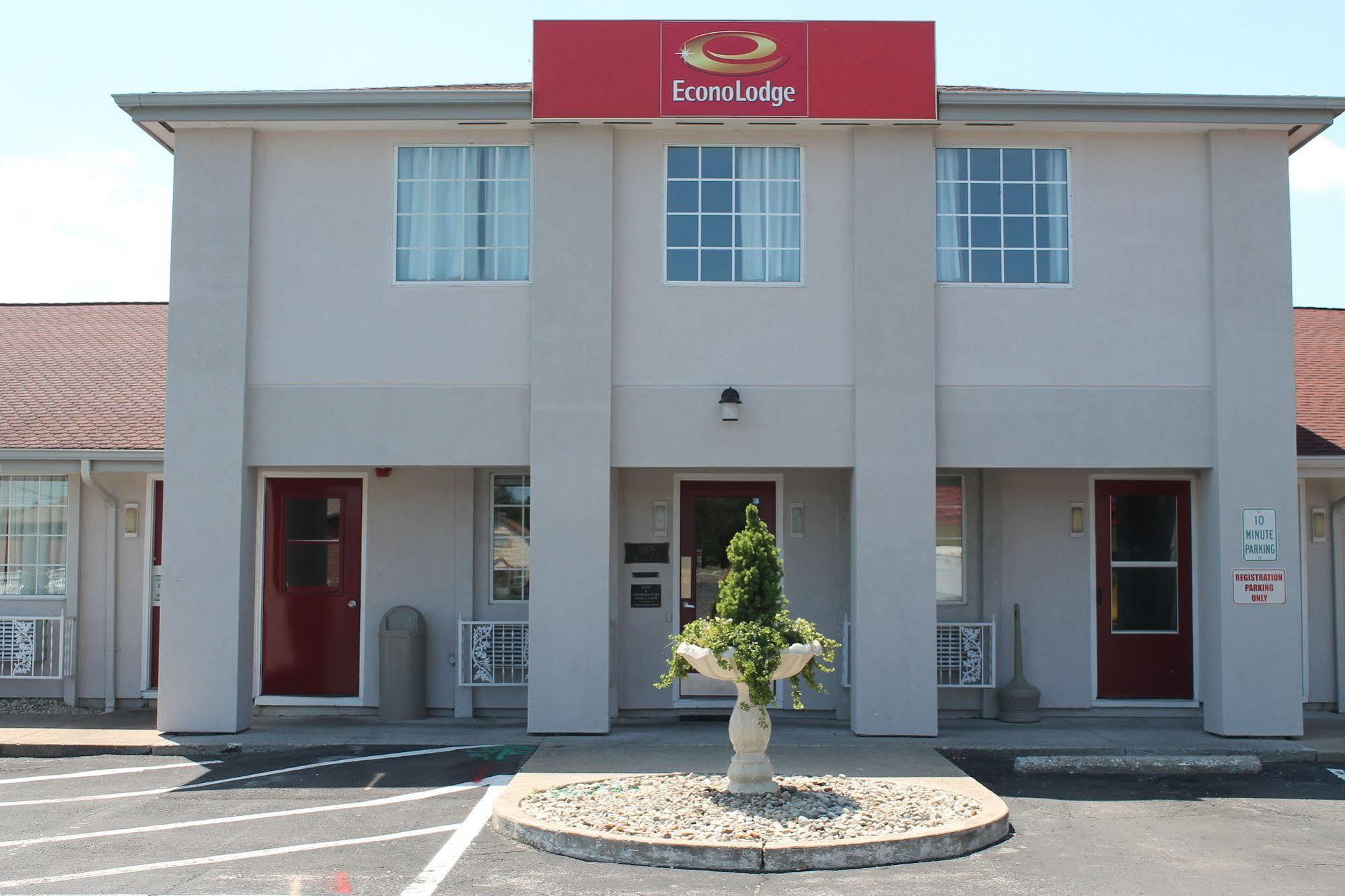 Econo Lodge Inn&Suites South Sandusky Esterno foto