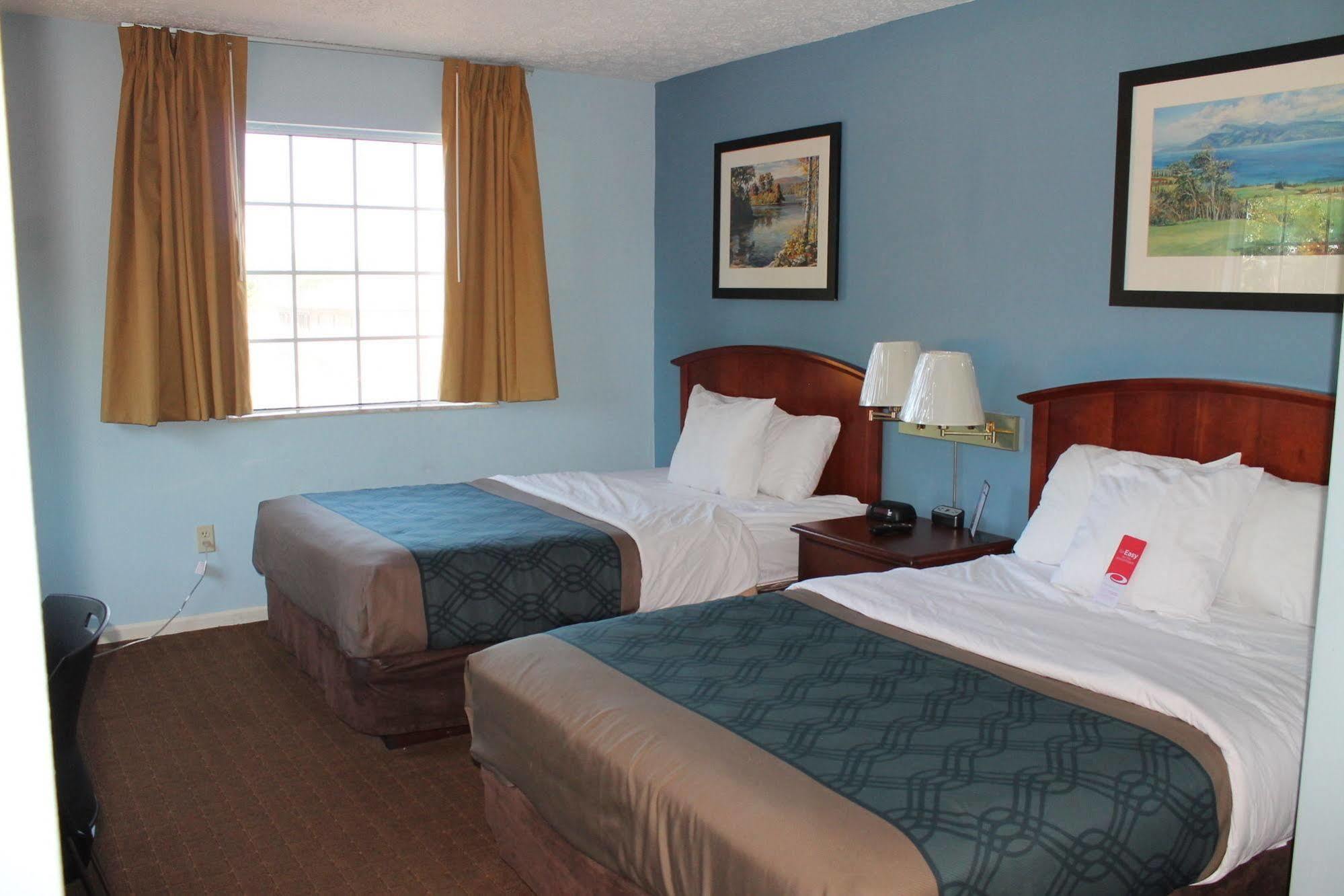 Econo Lodge Inn&Suites South Sandusky Esterno foto